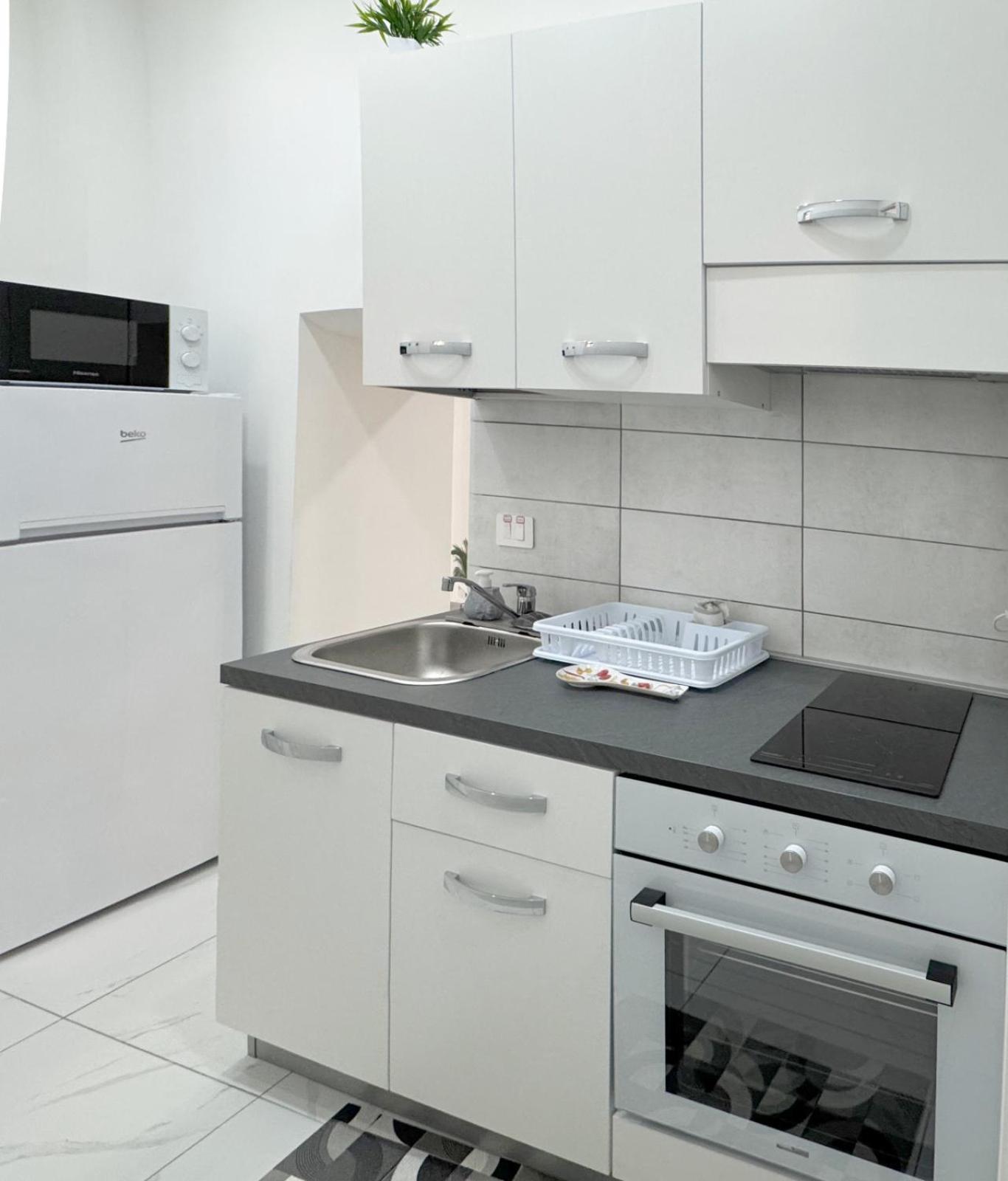 Star House Naples